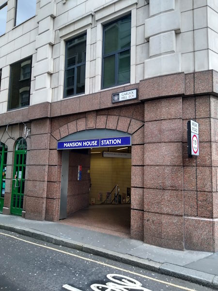 Mansion House station